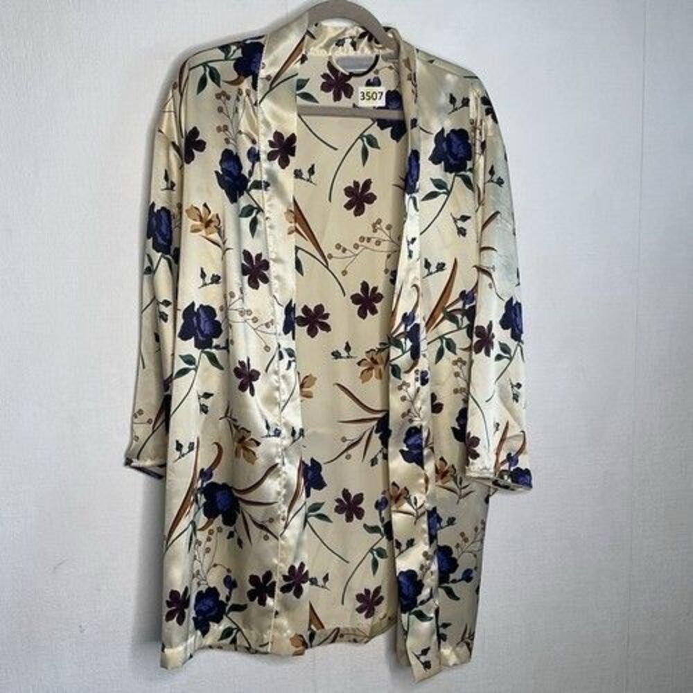 Vintage Intimate Essentials Cream/Beige Floral Satin Oversized Robe Size Small
